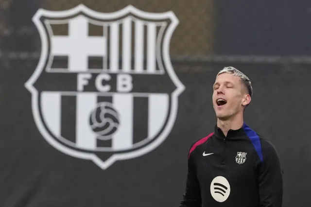 Olmo i Victor nie mogą grać w Barcelonie. Klub zwróci się o pomoc do rządu