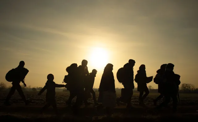 Burmistrz Nowego Jorku próbuje zniechęcić migrantów. "Nie mamy już miejsca"