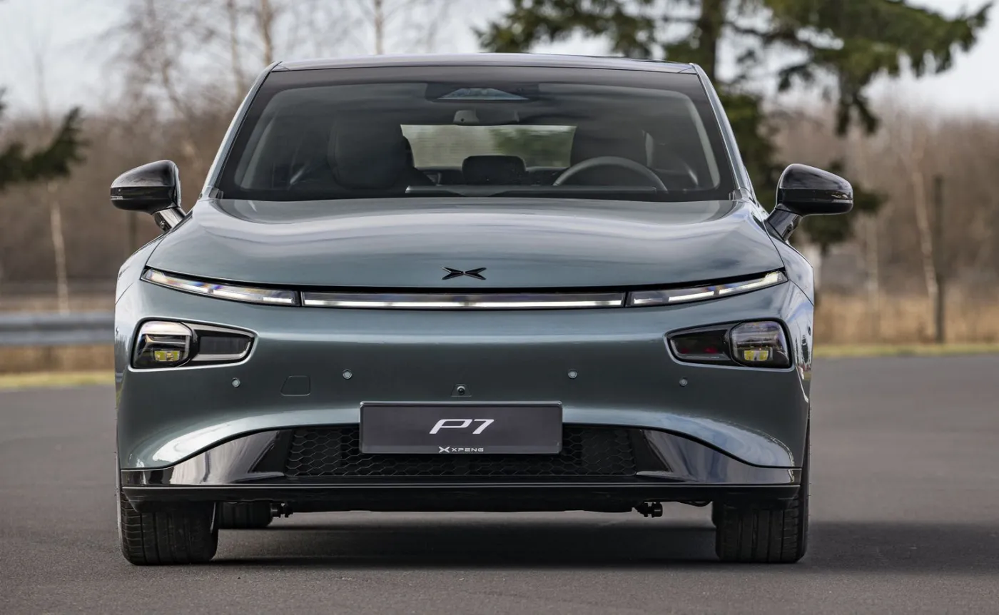 XPENG P7