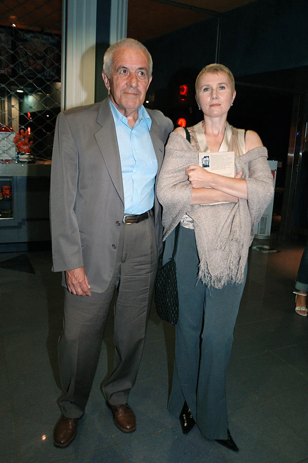 Olga Sawicka i Zbigniew Zapasiewicz we wrzesień 2005 podczas premiery filmu "Persona non grata" Krzysztofa Zanussiego