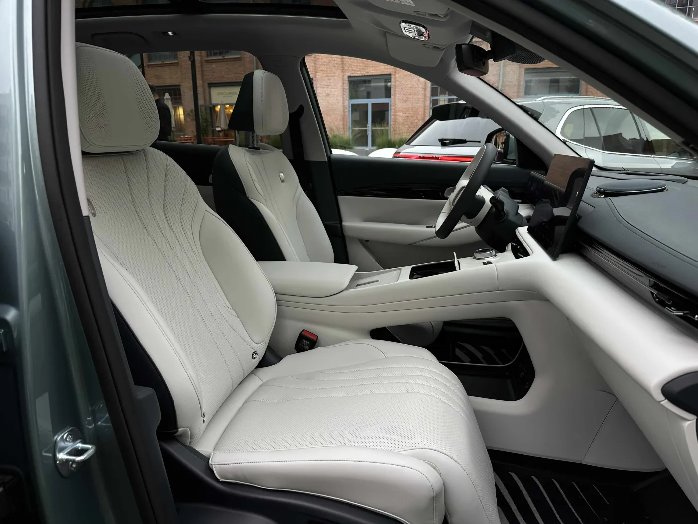 Geely EX5