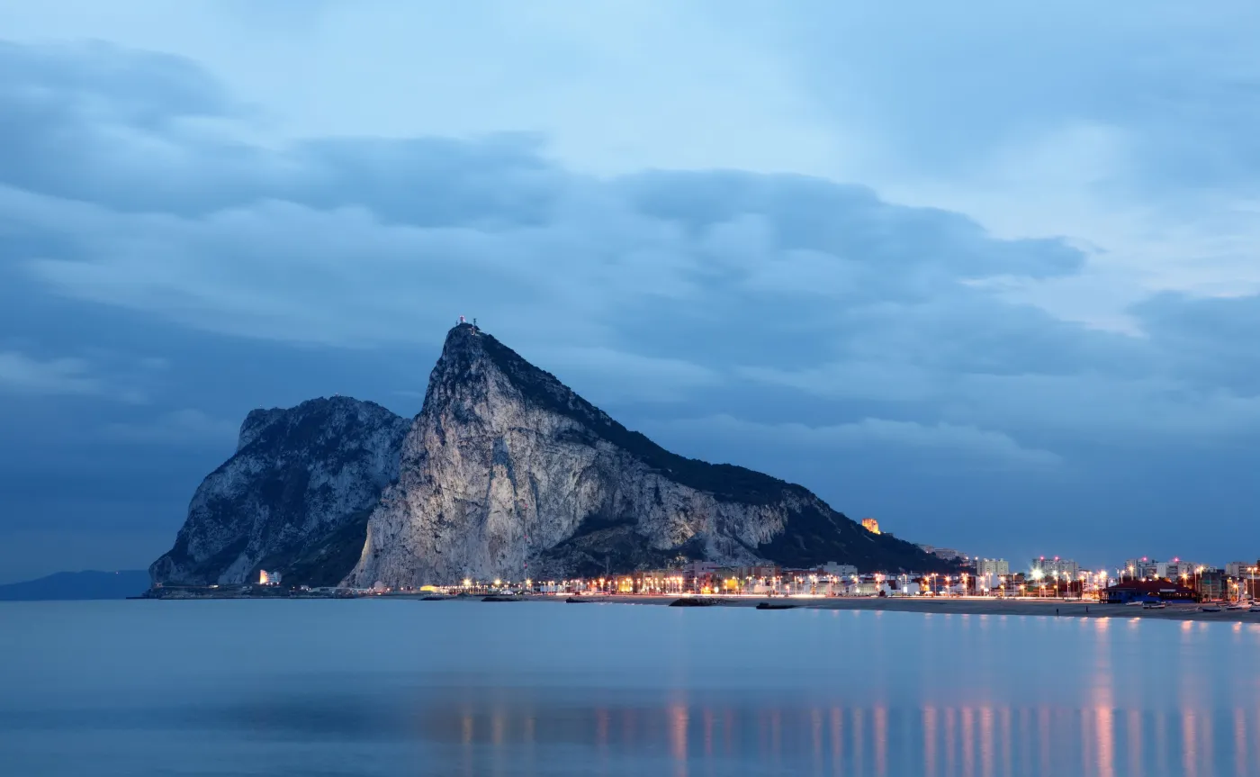 Ballada o katastrofie lotniczej w Gibraltarze. Czy otwarcie brytyjskich archiwów zakończy dyskusję?