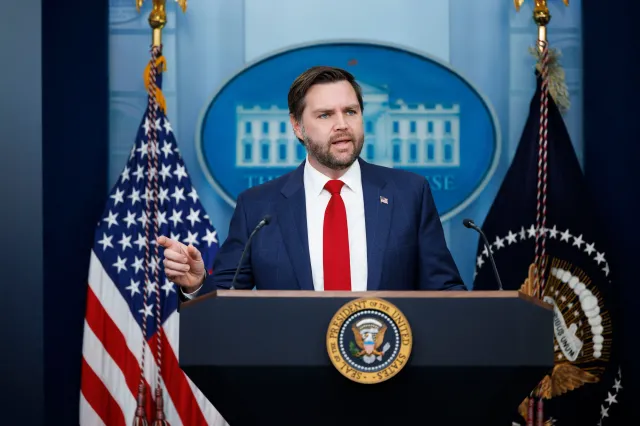 Vance: Zełenski wyjeżdżał z USA z miliardami dolarów bez żadnej refleksji