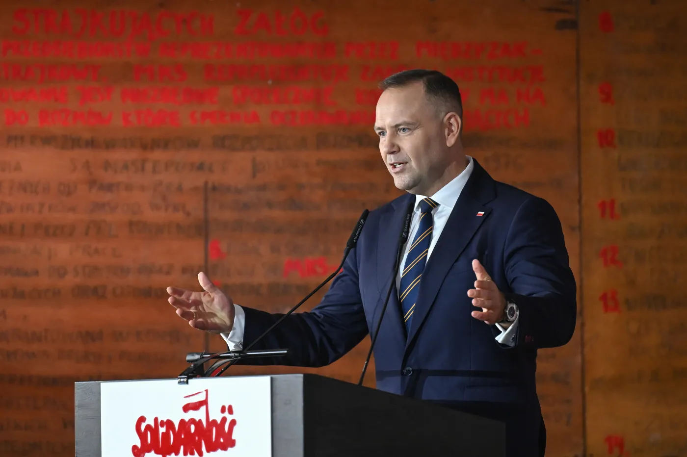 "Nikt nie zabroni nam mówić prawdy". Prezydent RP uderza w Lecha Wałęsę