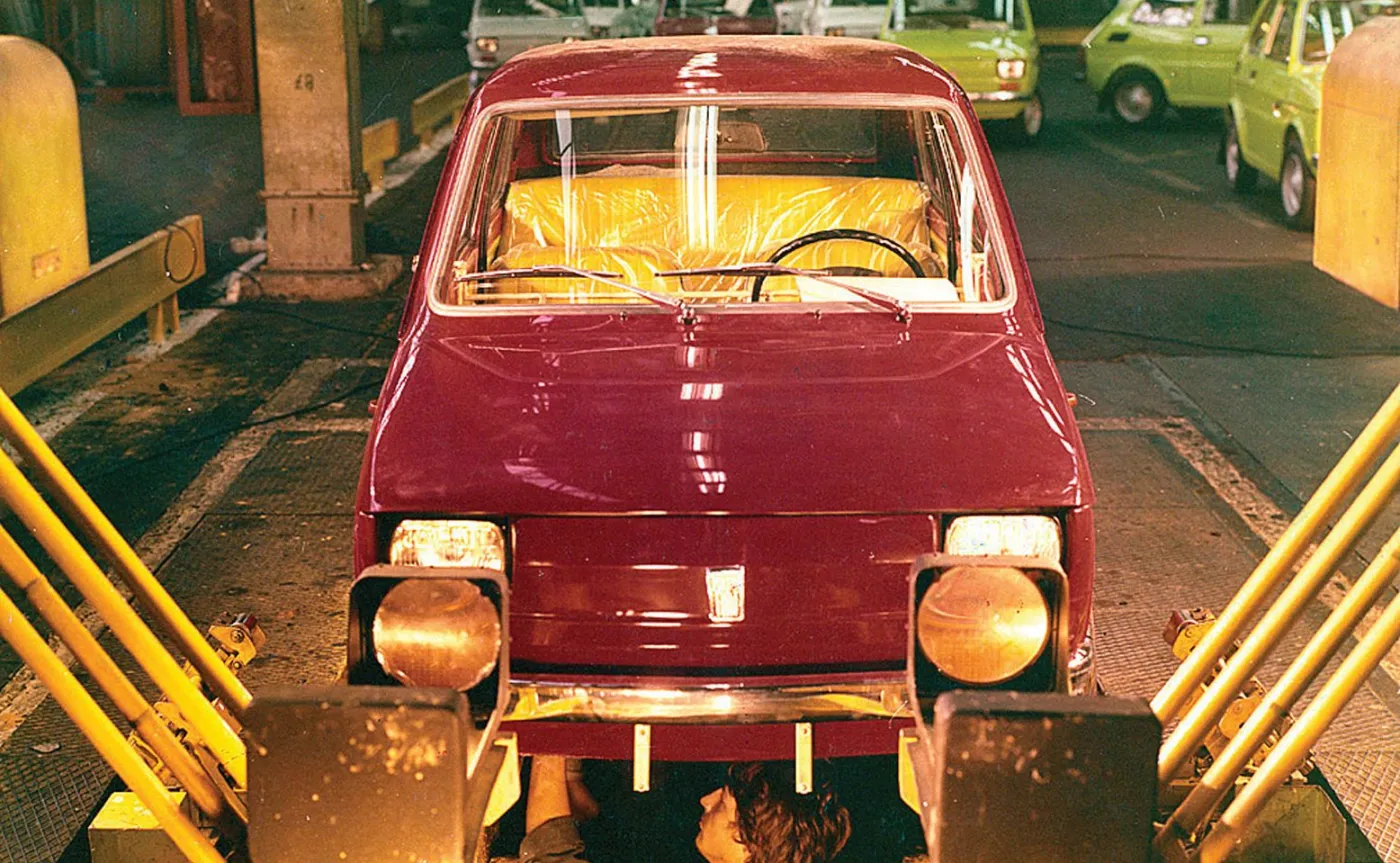 9467139-fiat-126p.jpg
