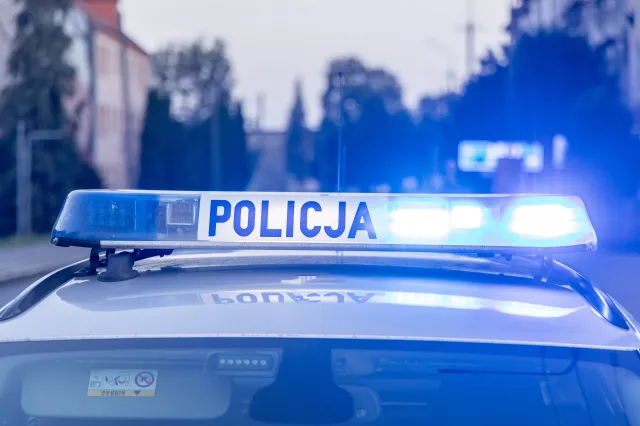 Pobita w autobusie za obronę Ukrainki. Policja reaguje. Agresorowi grożą dwa zarzuty, nawet więzienie