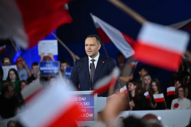 Prezydent Nawrocki domaga się reakcji od rządu premiera Tuska. Chodzi o pamiątki po ofiarach niemieckich zbrodni