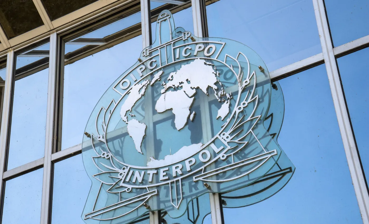 Dywersja na kolei. Interpol opublikował czerwone noty