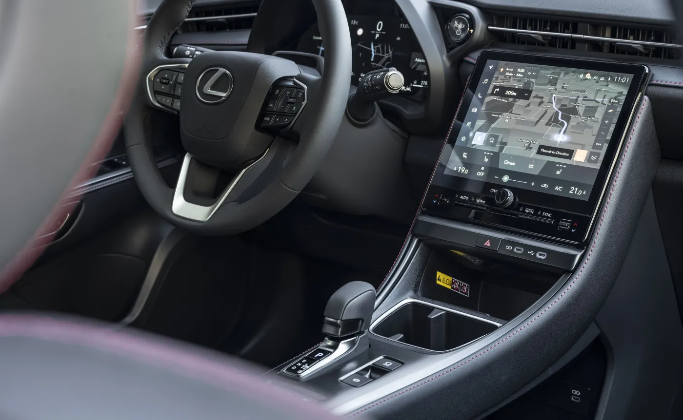 Lexus LBX