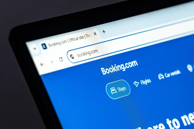 Nowe oszustwo na Booking.com. Setki turystów straciło już pieniądze