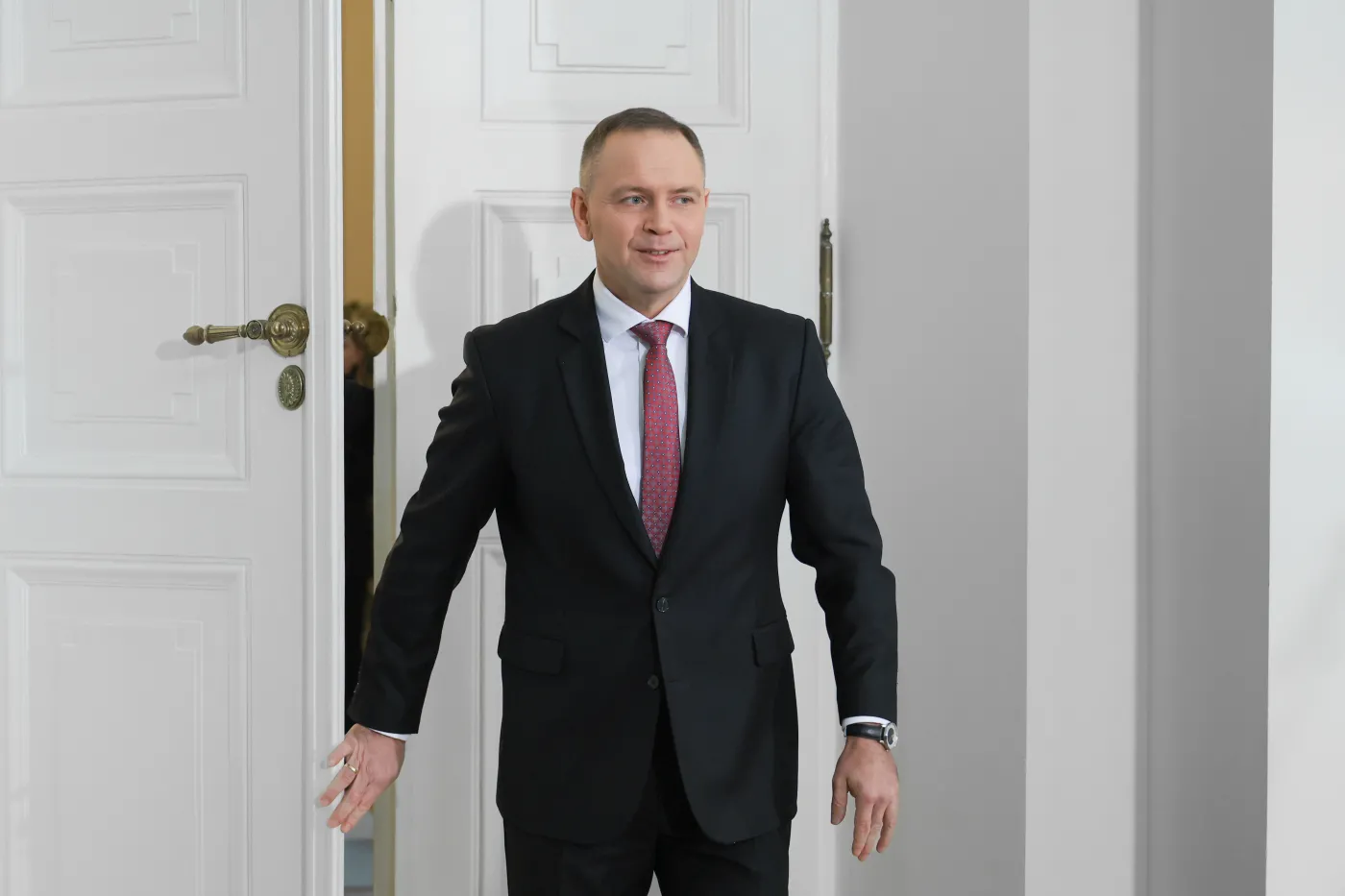 Prof. Dudek ostro krytykował Nawrockiego w kampanii. Teraz ujawniono jego recenzję doktoratu prezydenta