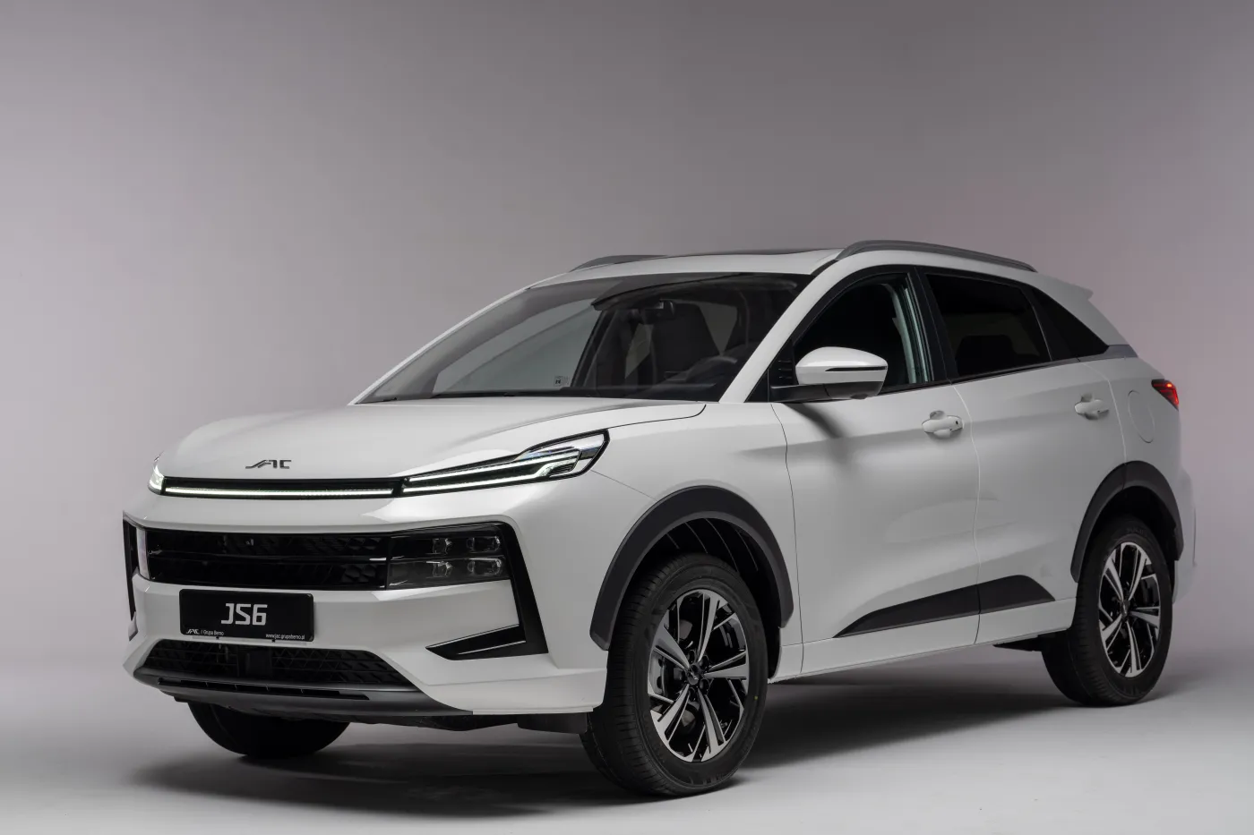 JAC JS6