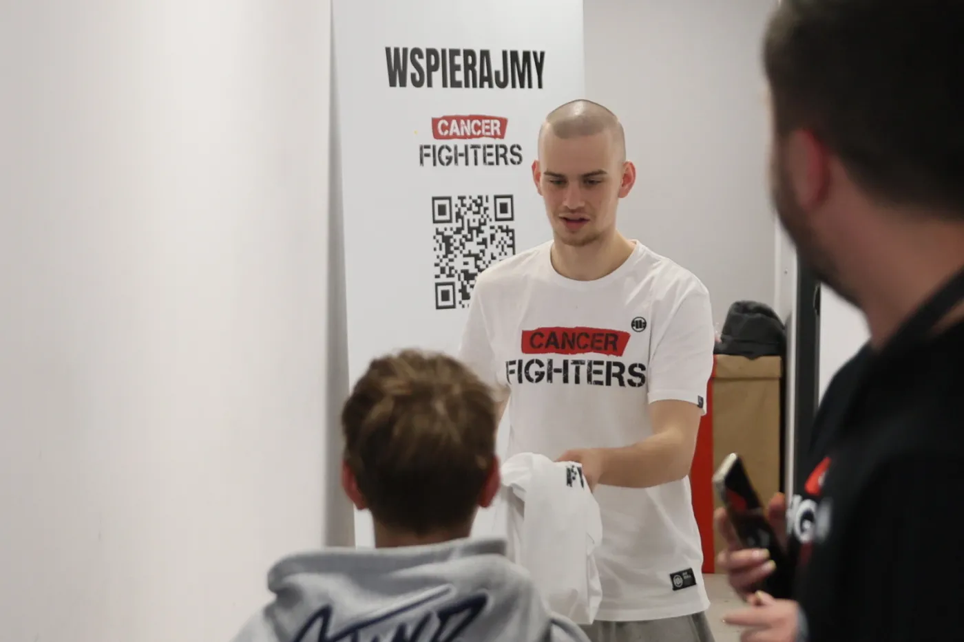 Wpadka w "Szkle kontaktowym". Tak prowadzący nazwał Łatwoganga