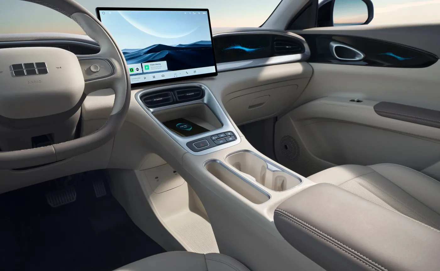 Geely E2