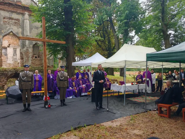 Kosiniak-Kamysz w 83. rocznicę zbrodni wołyńskiej: Do dekalogu można dodać jeszcze jedno przykazanie