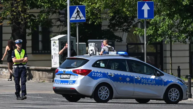 Niewybuch w centrum Warszawy. Ruch zablokowany, saperzy w akcji