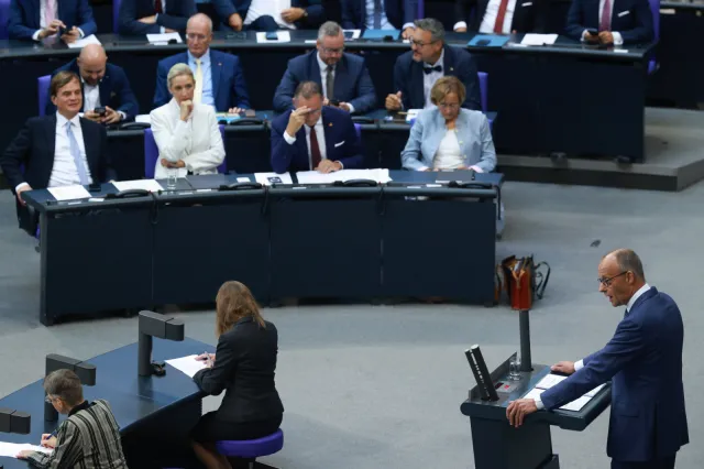 Awantura w Bundestagu. Weidel chce gazu z Rosji, Merz grzmi o "czystkach etnicznych”