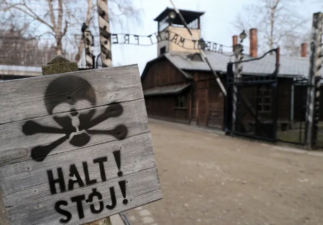 Biskupi Europy o Auschwitz: Nie dla antysemityzmu i manipulowania prawdą