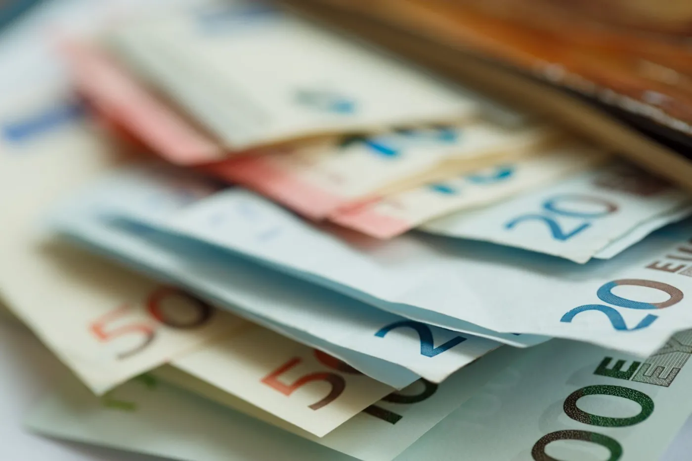 Euro rośnie w siłę. Dla rynków finansowych coraz bardziej niebezpieczne stają się USA