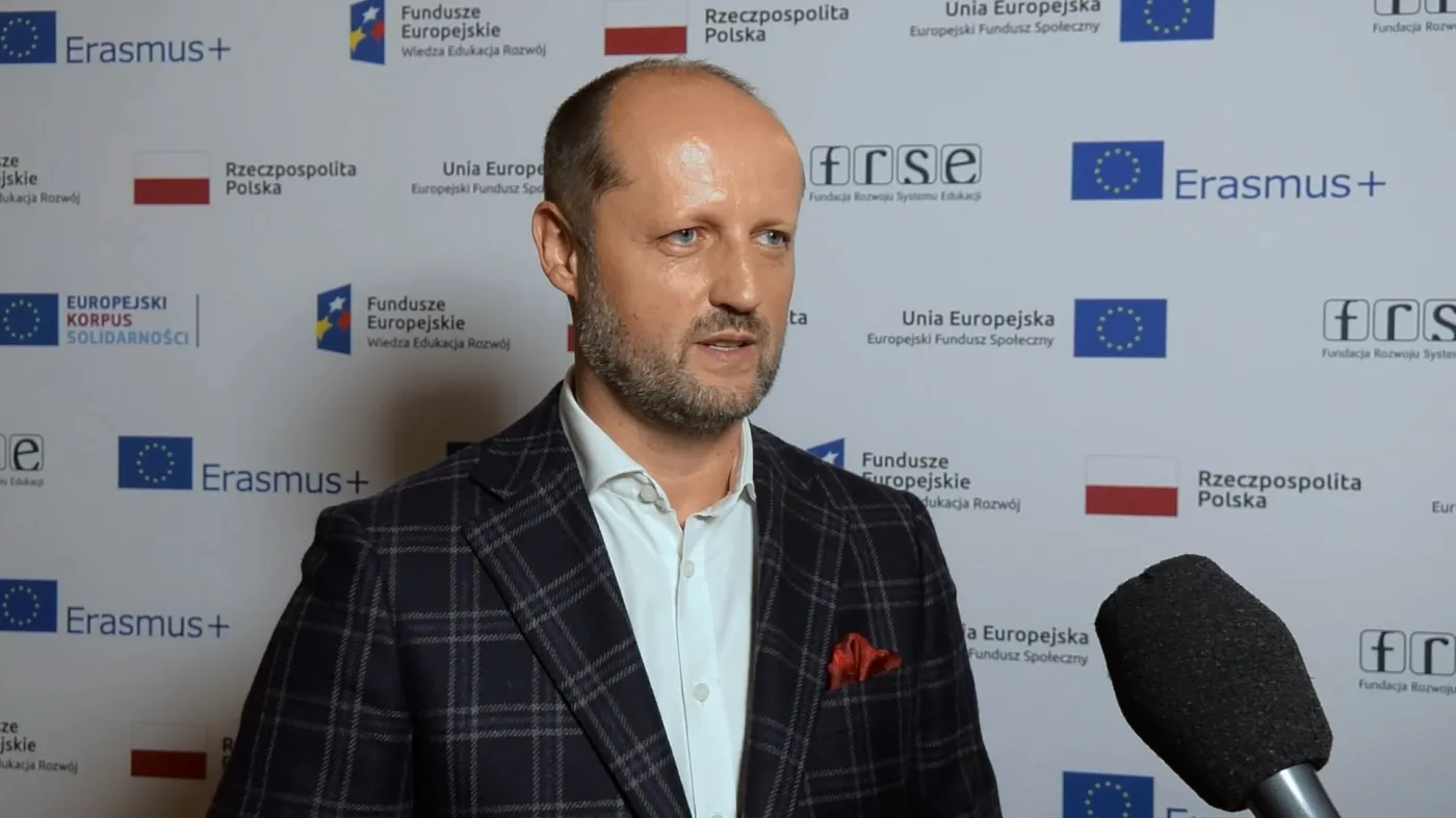 Piotr Beńke z IBM o zdalnej nauce: Byliśmy w stanie zapewnić podstawowe funkcje szkoły