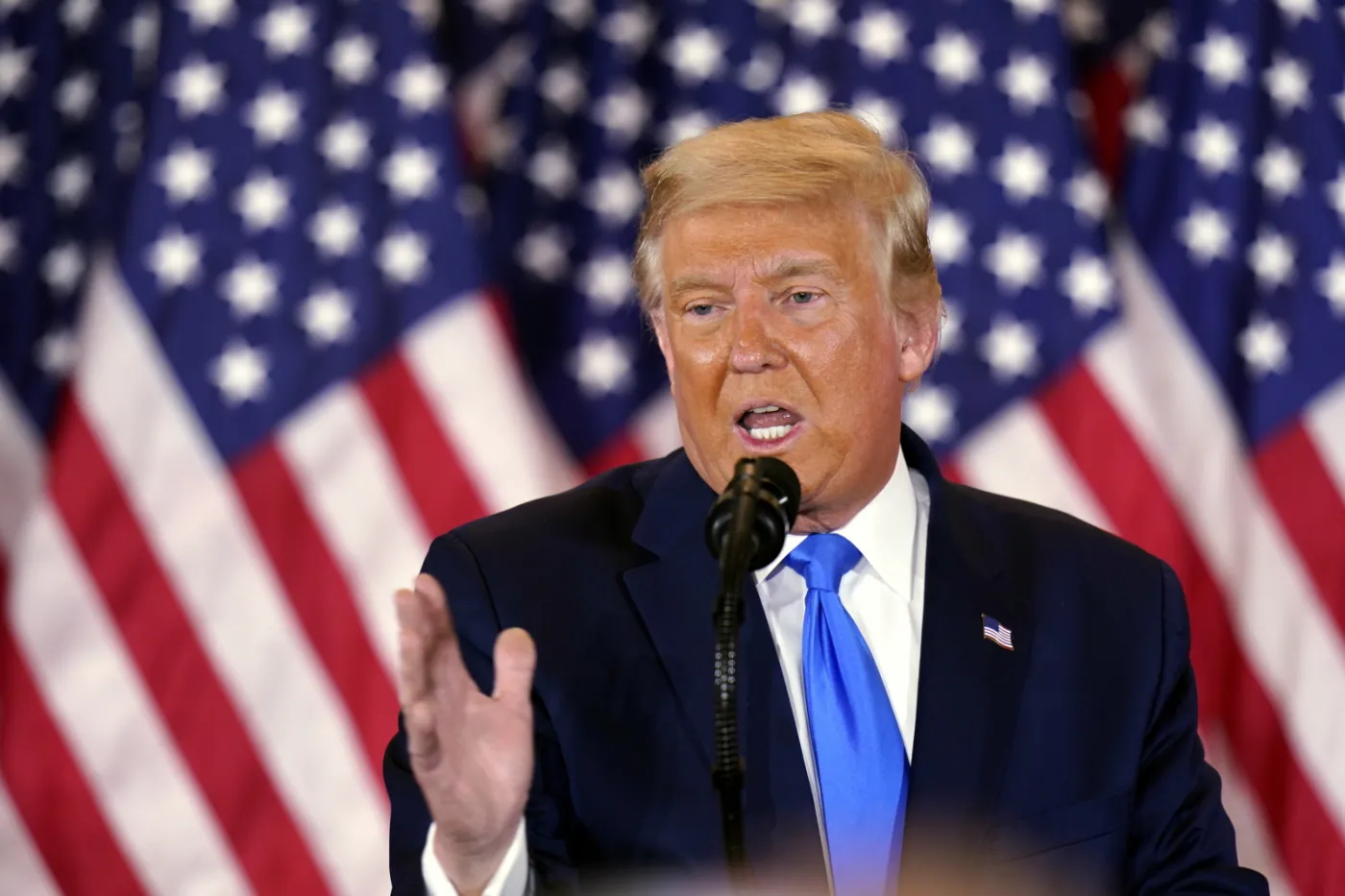 "Kommiersant": Trump znów zadziwił Amerykę i świat. Mimo wszystko ma mocną pozycję