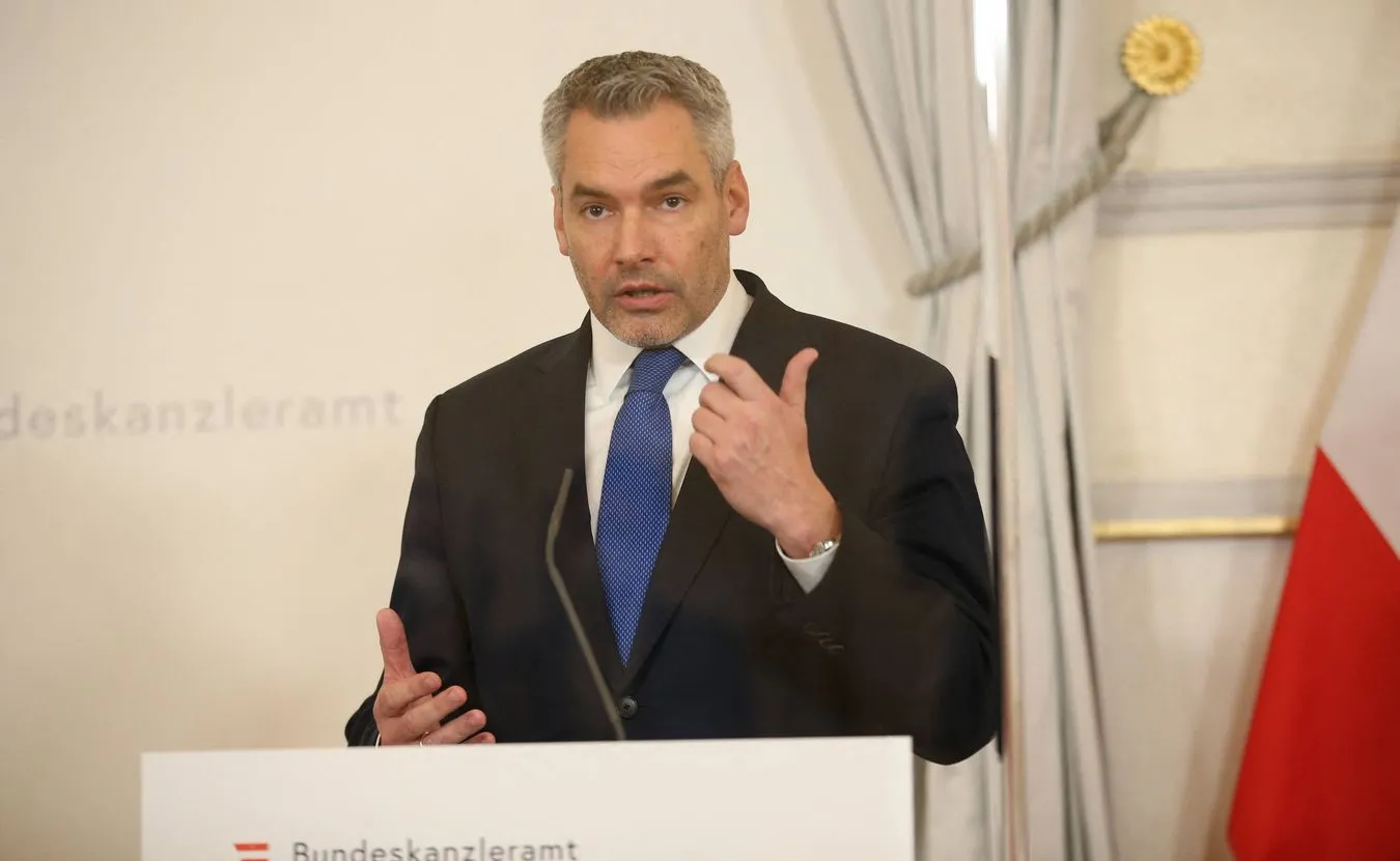Kanclerz Nehammer: Austria była, jest i pozostanie neutralna