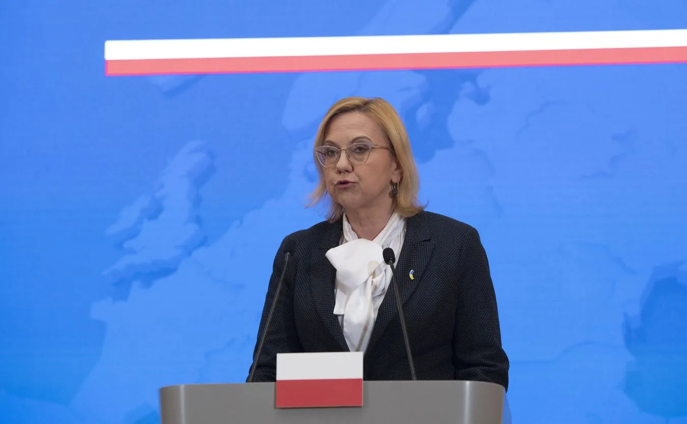 Minister Moskwa: Do Polski płynie 8 statków wiozących węgiel