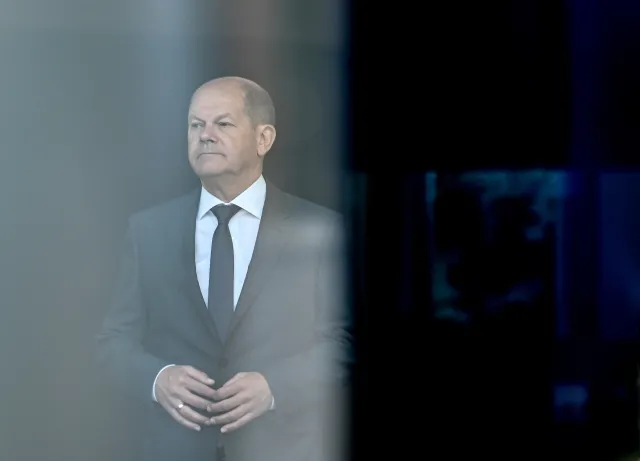 Scholz: Przez Rosję musimy korzystać z elektrowni, które już zamknęliśmy