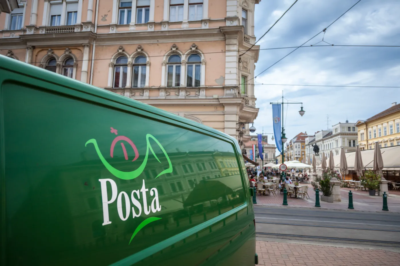 Poczta Węgierska zwolni 1,2 tys. pracowników; powołuje się na trudną sytuację gospodarczą
