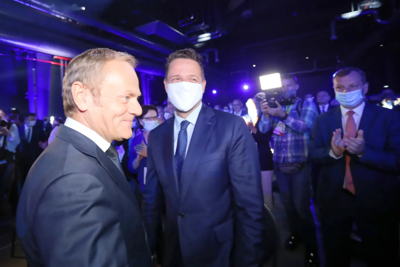 Donald Tusk i Borys Budka wiceszefami PO. Zadania przewodniczącego PO wykonuje Tusk