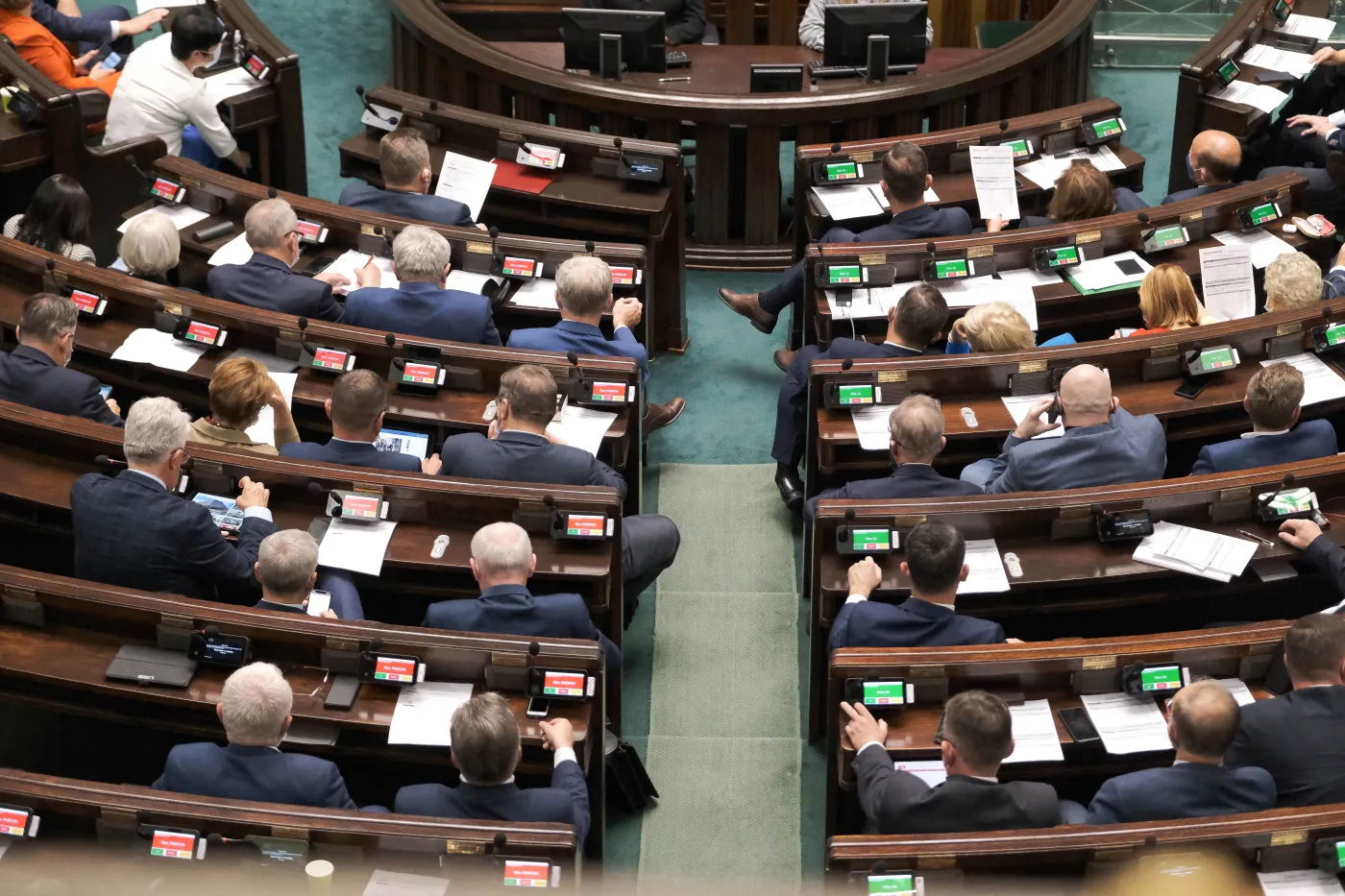 Posłowie złożyli poprawki do projektu noweli budżetu. Więcej pieniędzy na ochronę zdrowia