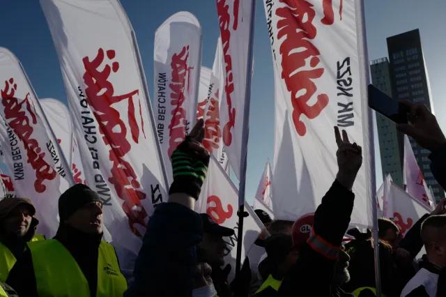 "Solidarność" o proteście w Luksemburgu: przyszliśmy pokazać, że Turów jest, był i będzie