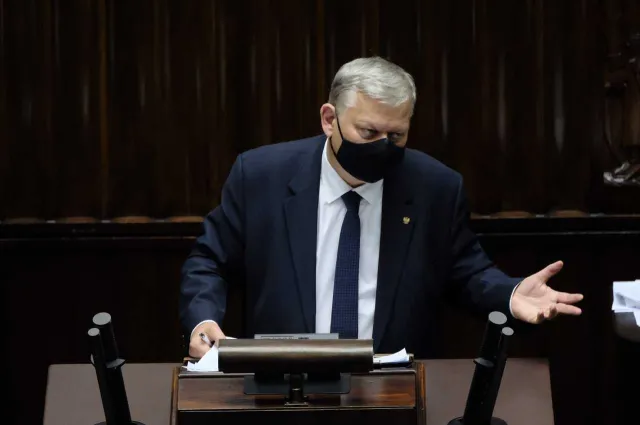 Suski: Nikt nie może nakazać Angeli Merkel, żeby robiła to, co nam się podoba