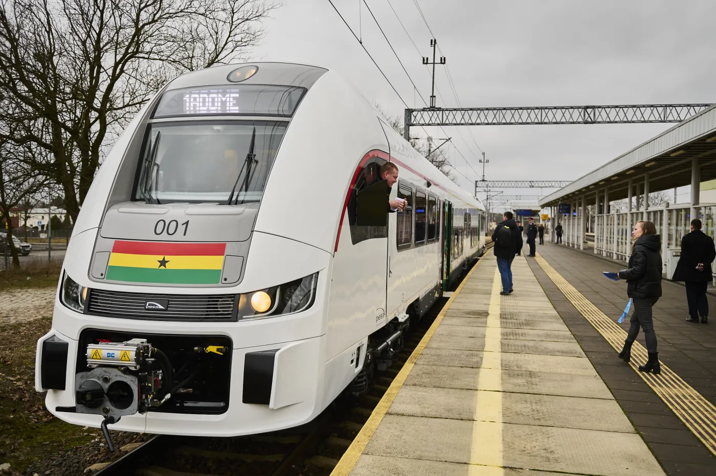 Pesa wjeżdża do Afryki. Pierwszy pociąg dla Ghany już gotowy