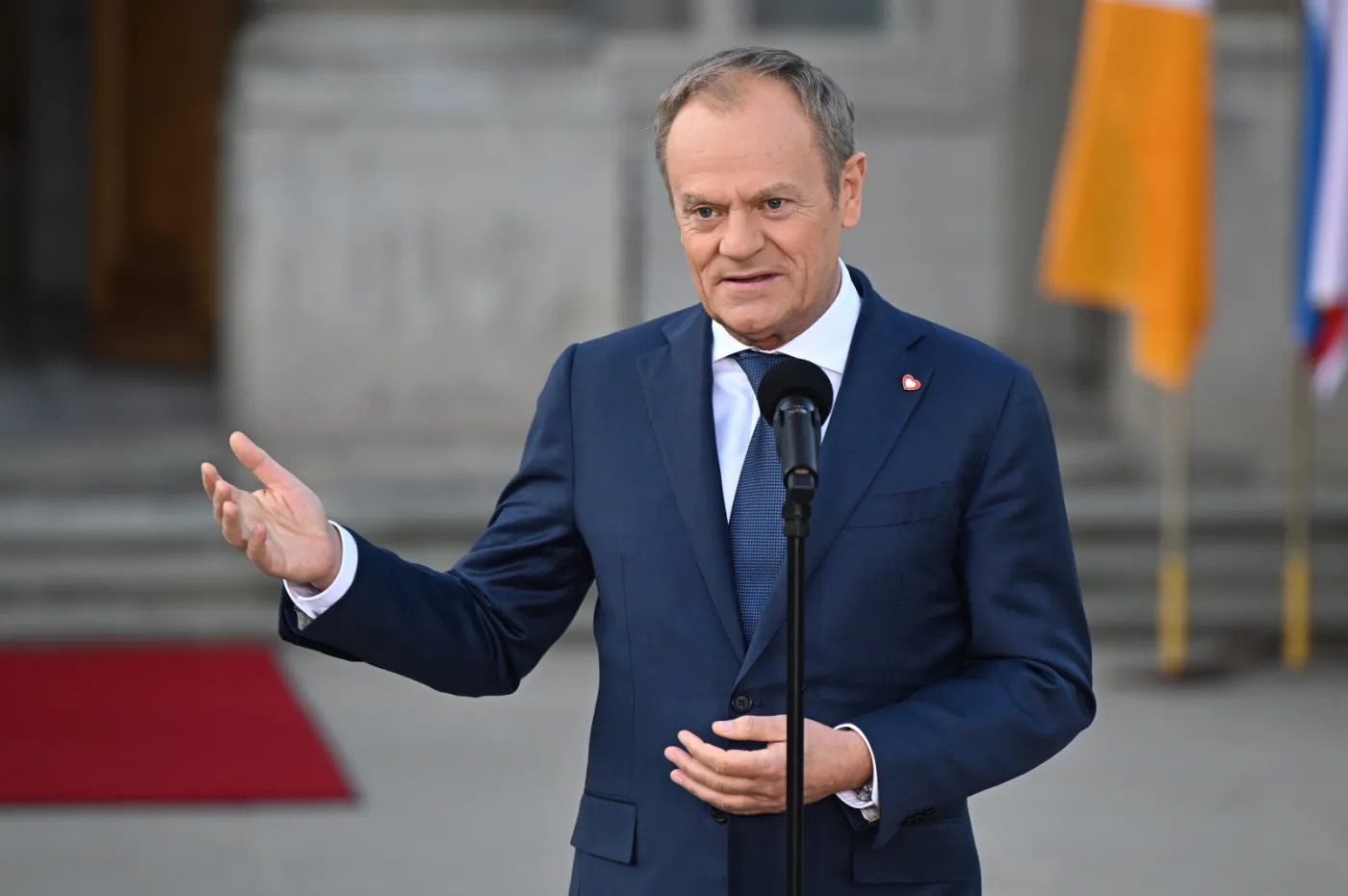 Premier: Sytuacja na Bliskim Wschodzie nie zagraża bezpośrednio Polsce