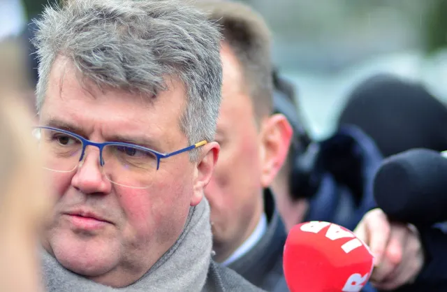 Maciej Wąsik przed komisją śledczą: O "aferze wizowej" dowiedziałem się, kiedy CBA weszło do MSZ
