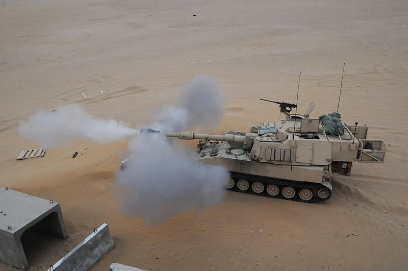 M109A6 Paladin