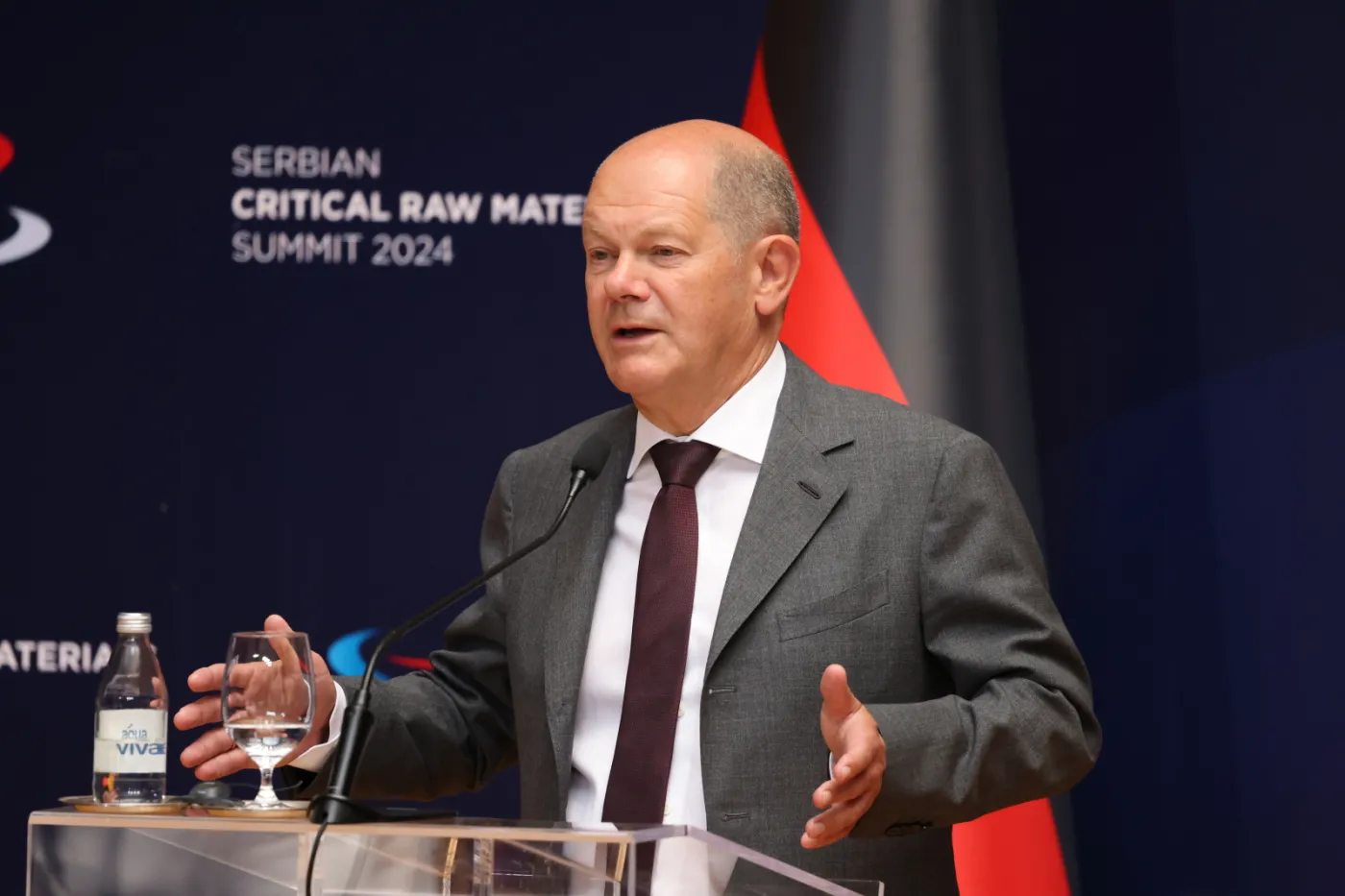 Kanclerz Olaf Scholz powinien pójść w ślady Joe Bidena? "Zaprowadził rząd do ślepego zaułka"
