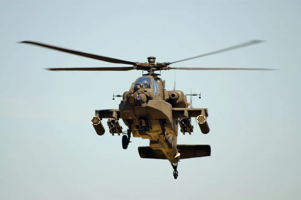 Szef MON: rozmowy w USA także o śmigłowcu Apache