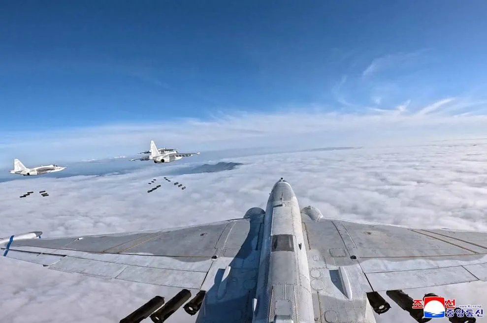 Su-25 i bomby