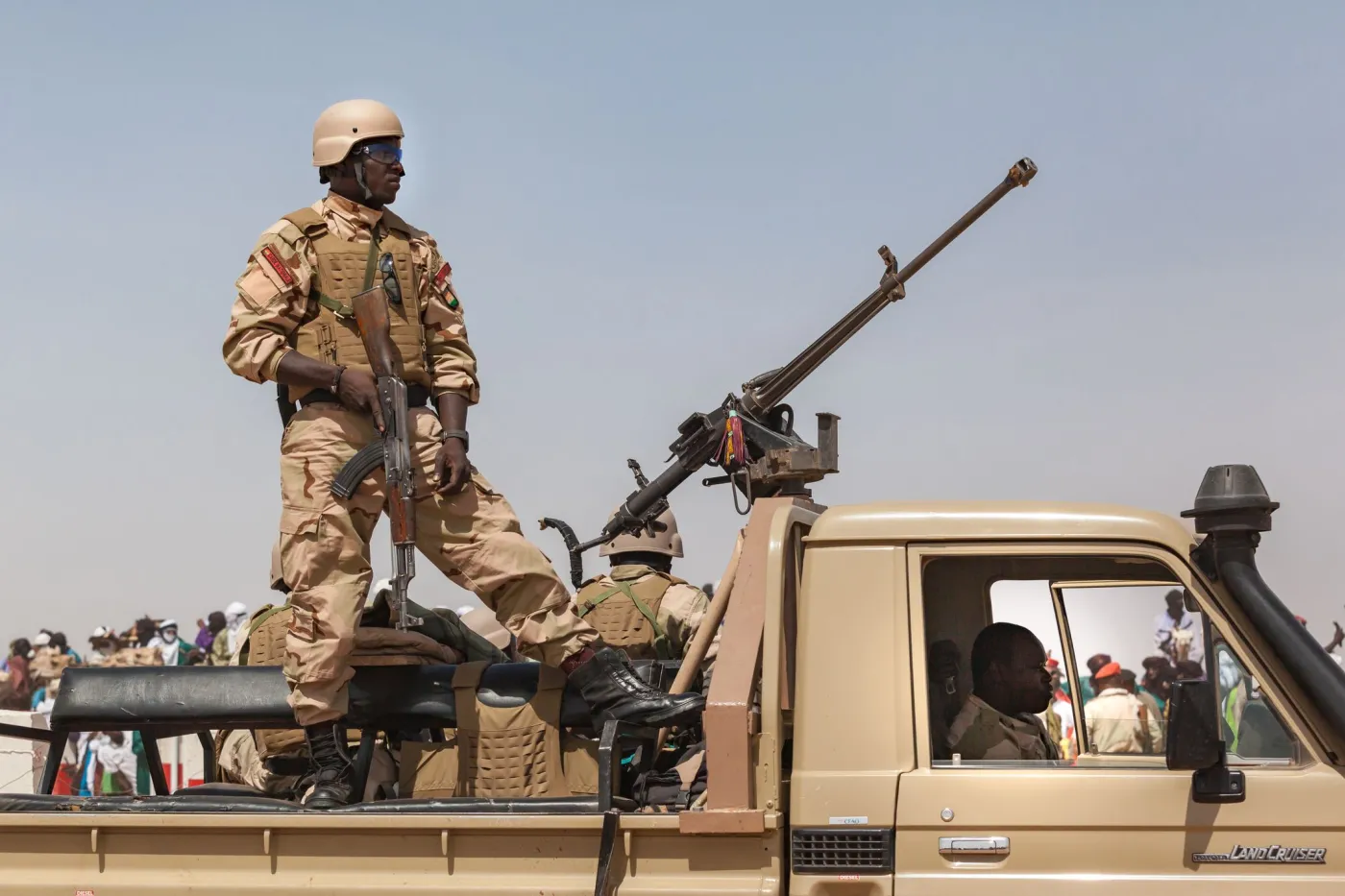 AP: Rządy zrzeszone w ECOWAS wysyłają siły szybkiego reagowania do Nigru