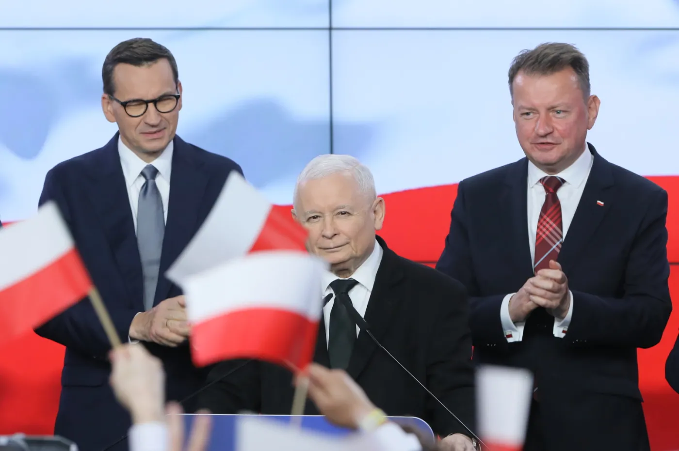 Ostatnie kuszenie PiS. Kaczyński liczy na przekonanie jednej z opozycyjnych partii