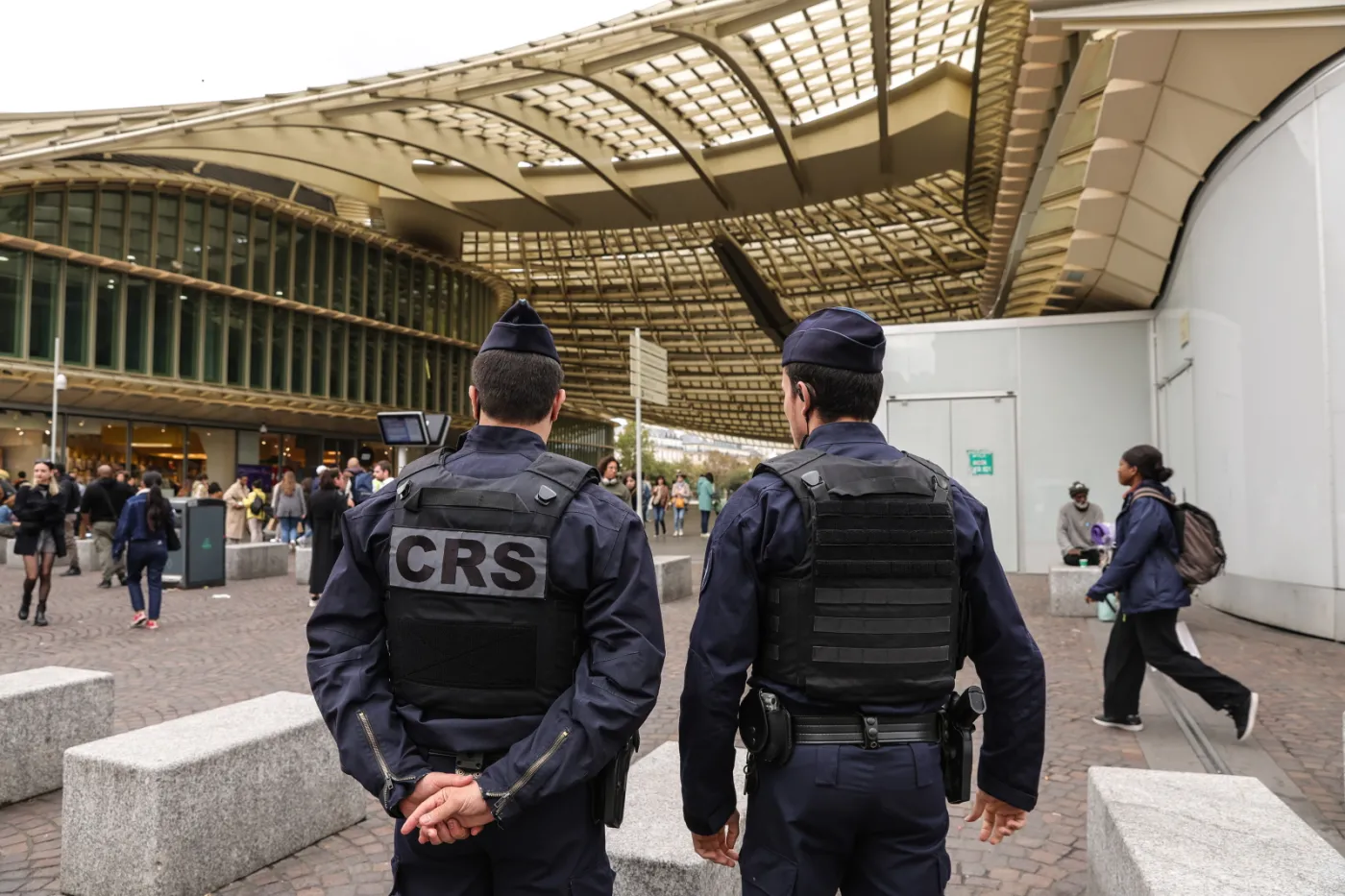 Francja w strachu przed atakami. Kolejne ewakuacje obiektów w Paryżu