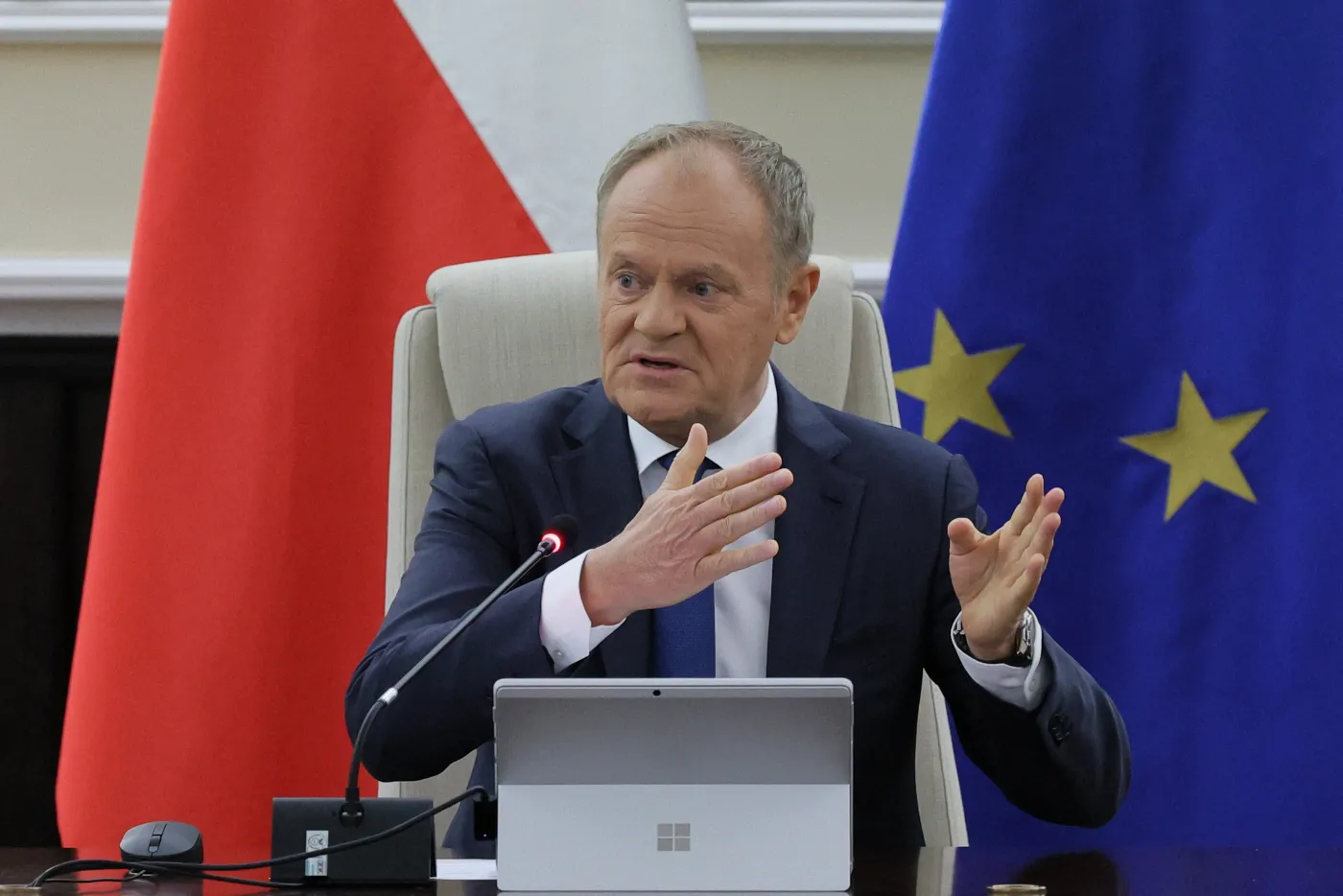 Nadzwyczajne posiedzenie rządu, Tusk reaguje na weto ws. SAFE. Zapowiada specjalną uchwałę