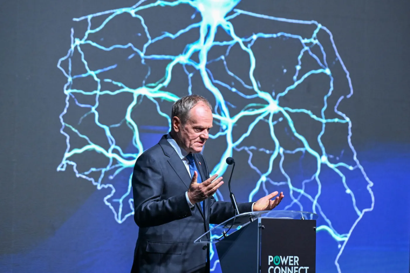 Tusk: Polska staje się mocarstwem gospodarczym i potrzebuje taniej energii