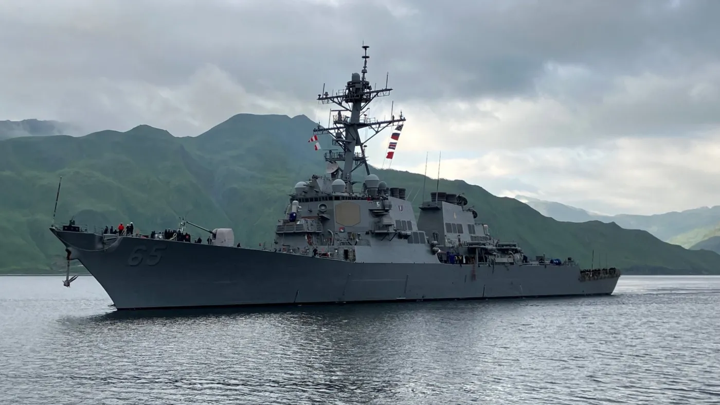 USS "Benfold"