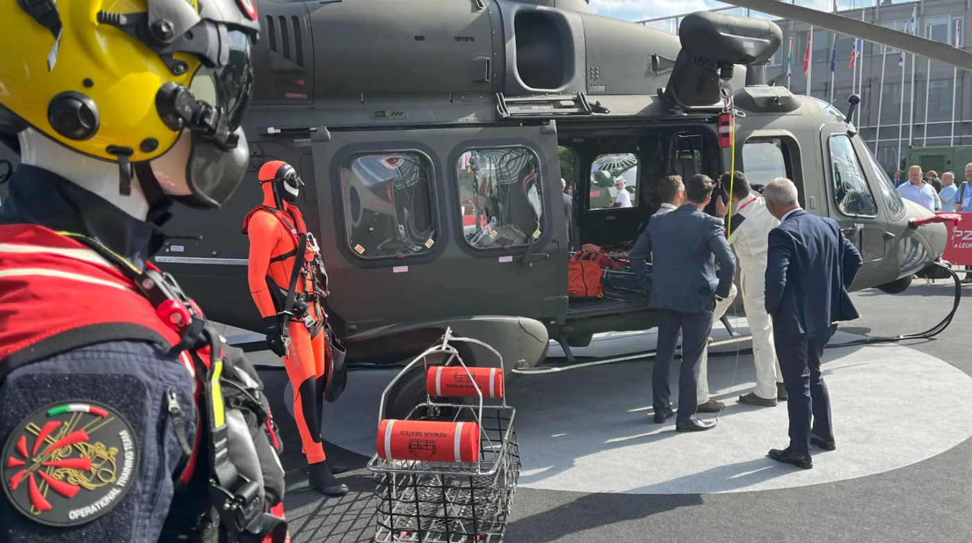 Kabina AW149