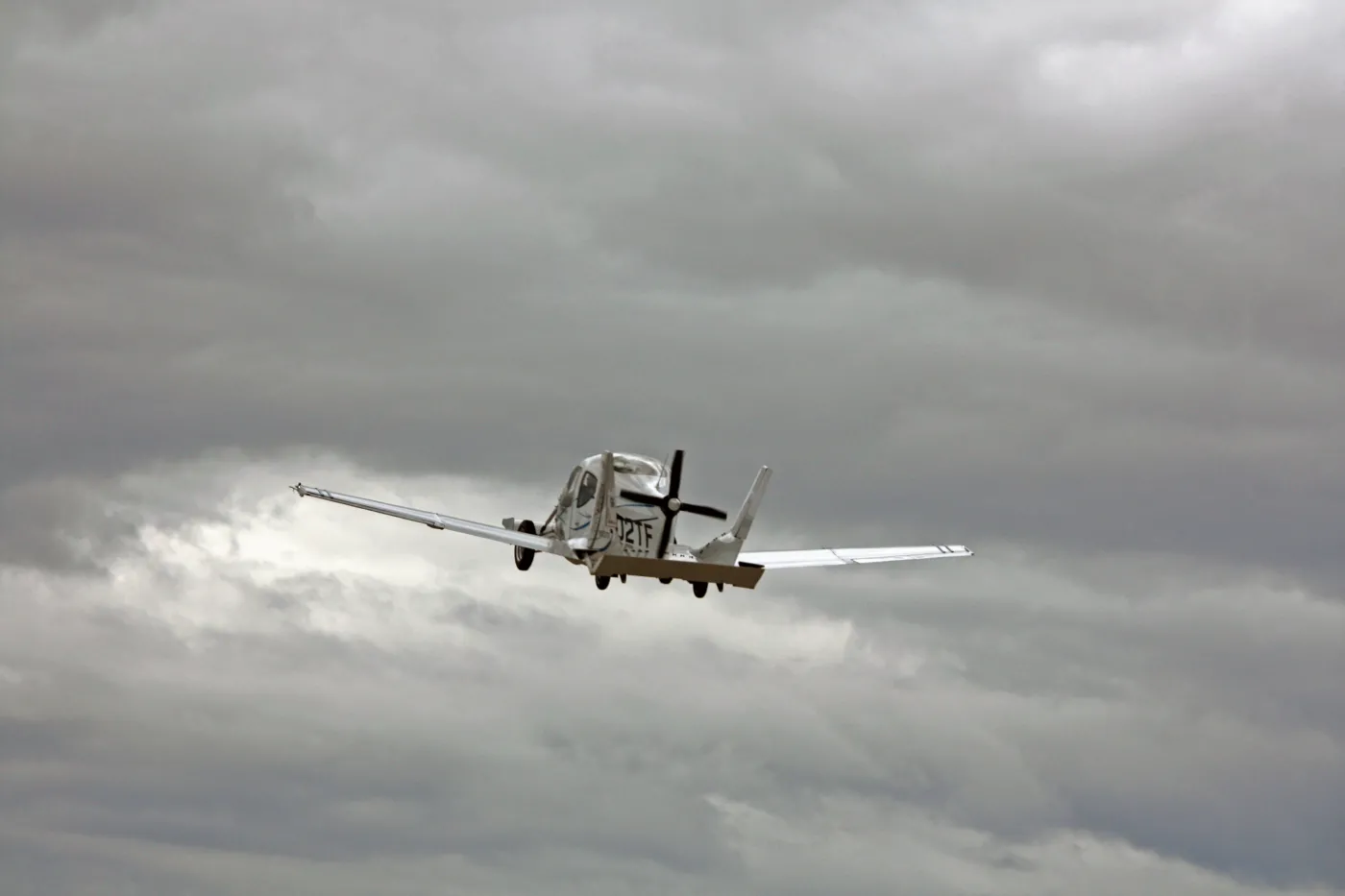 pocflightimg205_236394.jpg