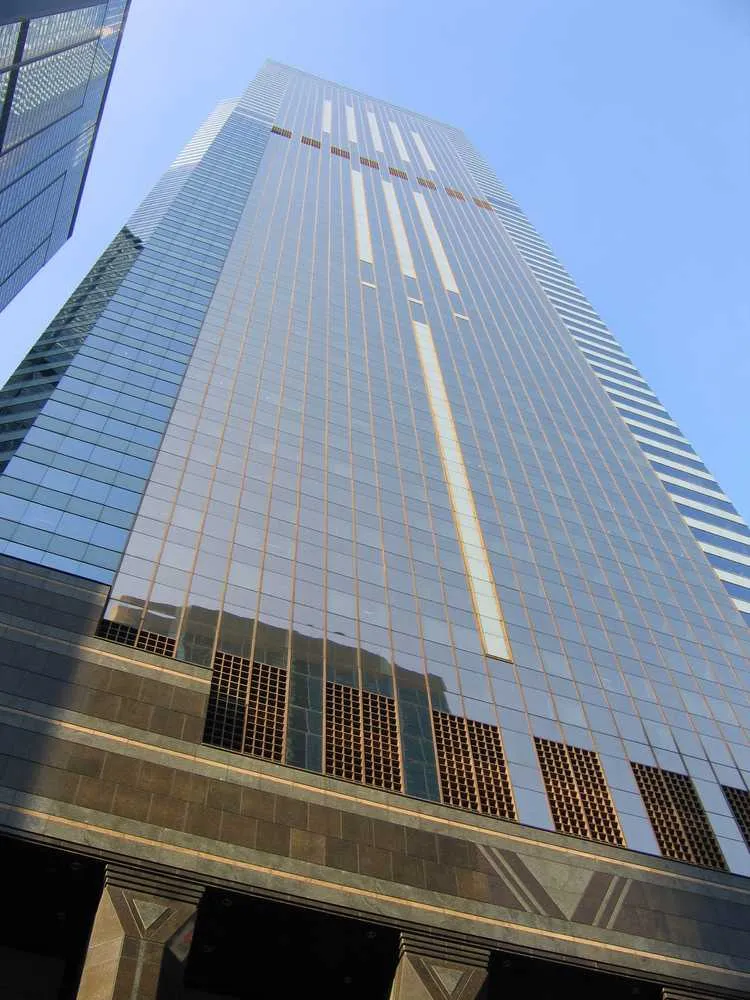 central_plaza_310464.jpg
