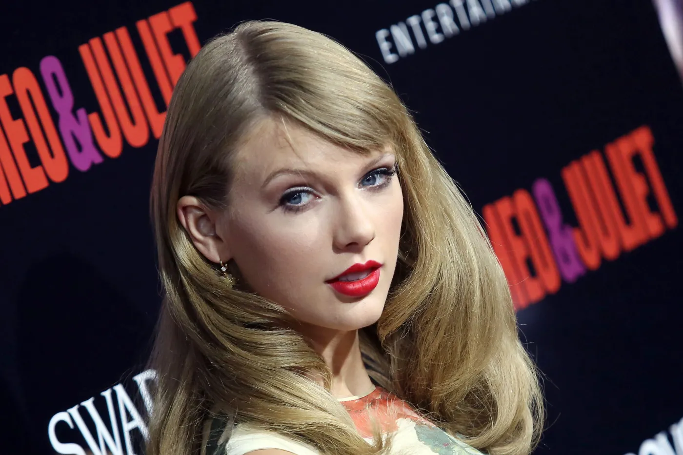 1512409-taylor-swift.jpg
